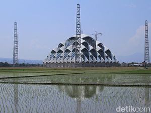 Yuk, Lihat Progres Pembangunan Masjid Apung Al-Jabbar Bandung