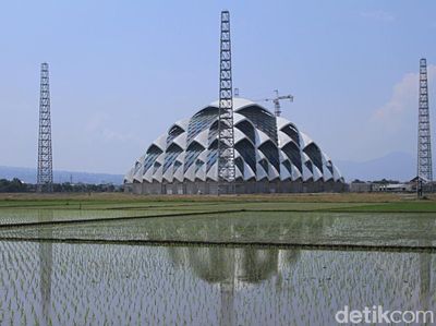 Yuk, Lihat Progres Pembangunan Masjid Apung Al-Jabbar Bandung