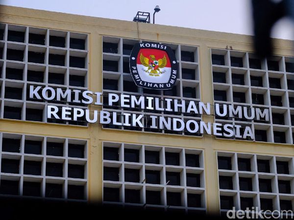 Lagi-lagi KPU Diadukan soal Private Jet