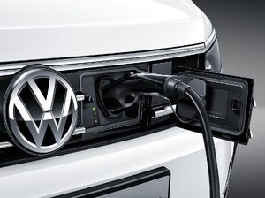 Pabrik Tutup dan Penjualan Terjun Bebas, VW Bakar Uang Rp 39,3 T Setiap Minggu Pabrik Tutup dan Penjualan Terjun Bebas, VW Bakar Uang Rp 39,3 T Setiap Minggu