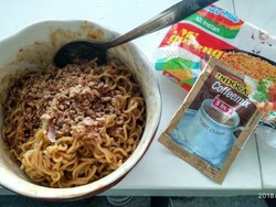 Dicampur Pakai Bubuk Kopi hingga Durian, Ini Kreasi Mie Instan Nyeleneh