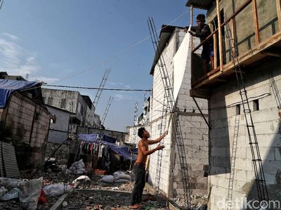 Membangun Kembali Kehidupan di Kampung Bandan