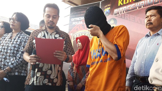 Kejiwaan Kepala Sekolah di Surabaya yang Cabuli 6 Murid Laki-laki Diperiksa Kejiwaan Kepala Sekolah di Surabaya yang Cabuli 6 Murid Laki-laki Diperiksa