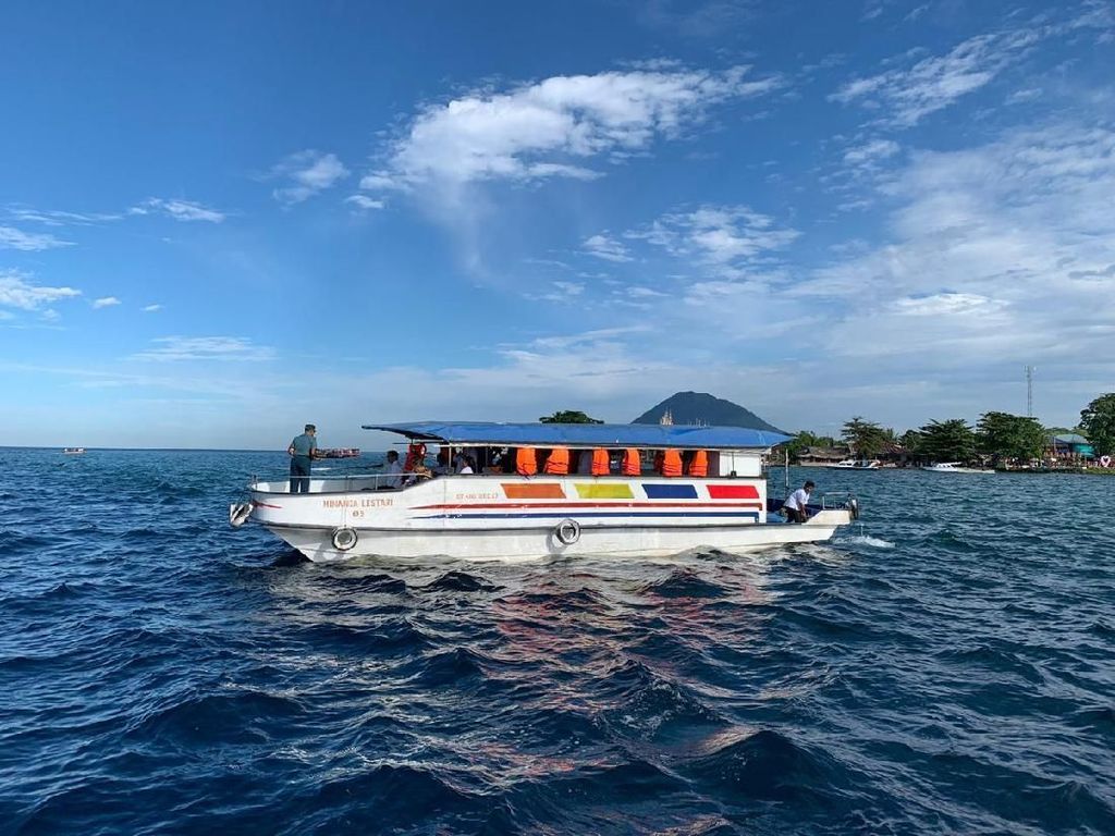 Wisatawan Berkurang di Taman Nasional Bunaken Wisatawan Berkurang di Taman Nasional Bunaken