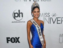 Liburan di Bali, Penampilan Pia Wurtzbach Bikin Salah Fokus
