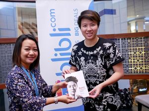 Malu Nangis, Liliyana Natsir Sembunyi-Sembunyi Baca Biografinya