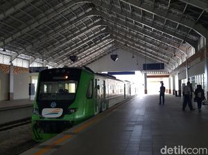 Foto: Kereta Bandara dengan Tiket Termurah di Indonesia