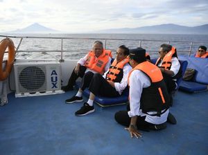 Begini Gaya Jokowi Saat Berkunjung ke Bunaken