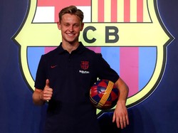 De Jong Takkan Besar Kepala di Barca