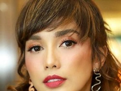 Ini Tips Telur Dadar yang Renyah Ala Ussy Sulistiawati