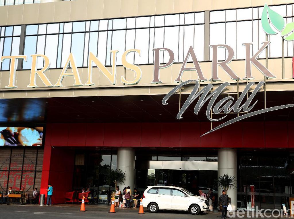 Akses Mudah ke Trans Snow World Naik Kendaraan Umum Akses Mudah ke Trans Snow World Naik Kendaraan Umum