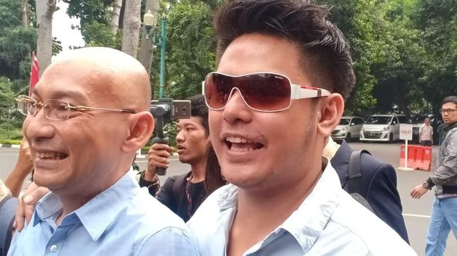 Kasus 'Ikan Asin', Trio Galih-Rey Utami-Benua Ditahan Kasus 'Ikan Asin', Trio Galih-Rey Utami-Benua Ditahan