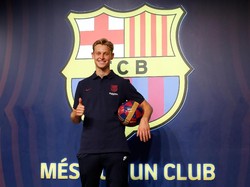 Akan Main Bareng dengan Messi, De Jong: Idolaku Kini Rekan Setimku