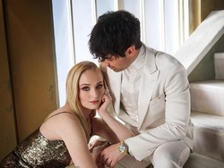 8 Fakta Sophie Turner yang Dikabarkan Hamil Anak Pertama Joe Jonas