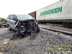 KAI Buka Suara Soal Insiden 2 Kali Mobil Ditabrak di Sumsel