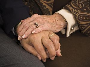 Pria Ini Menemukan Cinta Lagi di Usia 100, Menikahi Wanita 102 Tahun