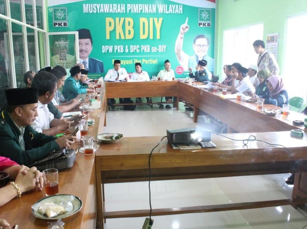 Kader DIY Dukung Cak Imin Lanjutkan Pimpin PKB pada Muktamar Bali Kader DIY Dukung Cak Imin Lanjutkan Pimpin PKB pada Muktamar Bali