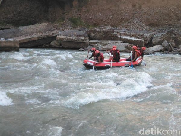 Foto: Tempat Seru Main Arung Jeram di Sulawesi Selatan