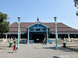 Woro-woro! Masjid Agung Solo Tak Gelar Jumatan Hari Ini