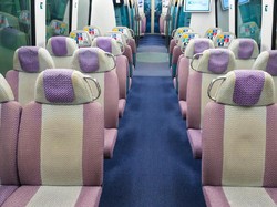 Alamak, Traveler Ini Beli Enam Tiket Kereta Untuk Tidur