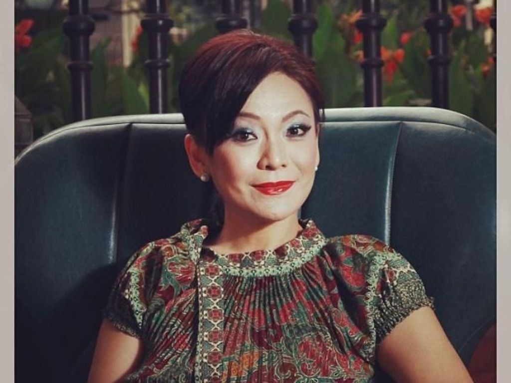 Mengenal Zara Zettira, Eks Model dan Aktris yang Diduga Menghina Pesantren Mengenal Zara Zettira, Eks Model dan Aktris yang Diduga Menghina Pesantren