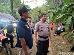 Tim SAR Mulai Evakuasi Jenazah yang Ditemukan di Bukit Piramid