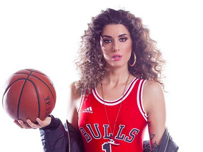 Pebasket Wanita Asal Italia Hot Banget, Setuju Nggak? Pebasket Wanita Asal Italia Hot Banget, Setuju Nggak?