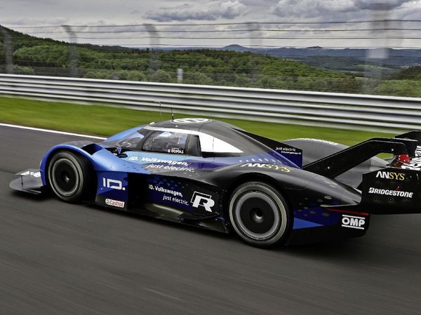 Mobil Listrik VW Kalahkan Rekor Formula 1