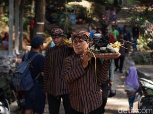 Tumpah Ruah Makanan Tradisional dalam Pesta Gecok Kambing di Ungaran Tumpah Ruah Makanan Tradisional dalam Pesta Gecok Kambing di Ungaran