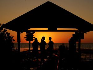 Menikmati Senja dari Berbagai Wilayah di Indonesia