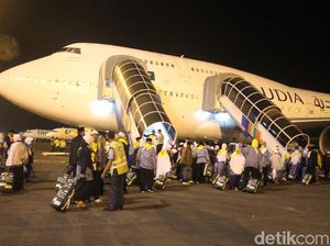 Calhaj Kloter Pertama Embarkasi Surabaya Berangkat dari Bandara Juanda