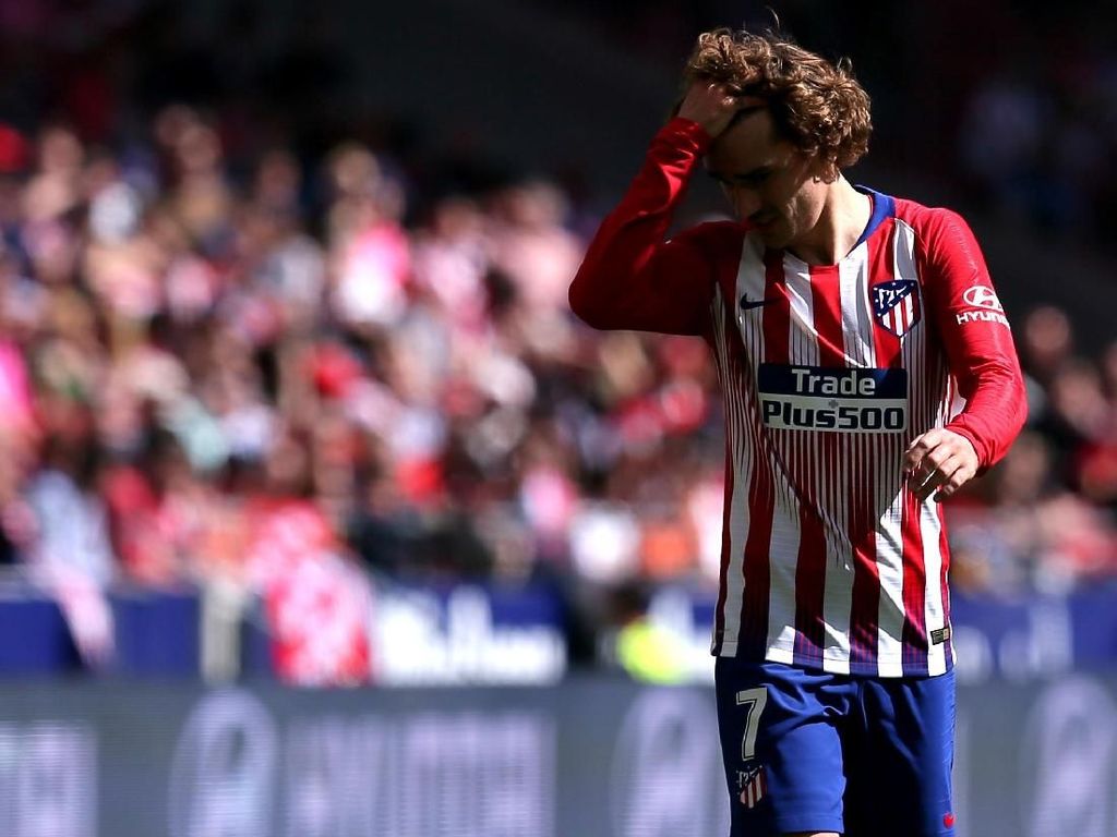 Plakat Nama Griezmann di Wanda Metropolitano Diserang Fans Plakat Nama Griezmann di Wanda Metropolitano Diserang Fans