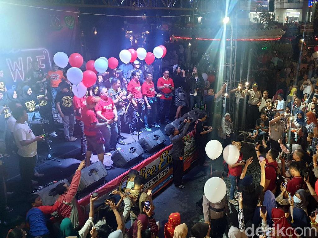 Wali Kota Sukabumi Canangkan Festival Aya-aya Wae Jadi Event Tahunan Wali Kota Sukabumi Canangkan Festival Aya-aya Wae Jadi Event Tahunan