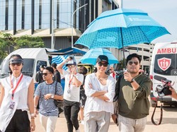 Perdana Nonton MXGP, Sophia Latjuba Takjub Lihat Aksi Crosser Dunia