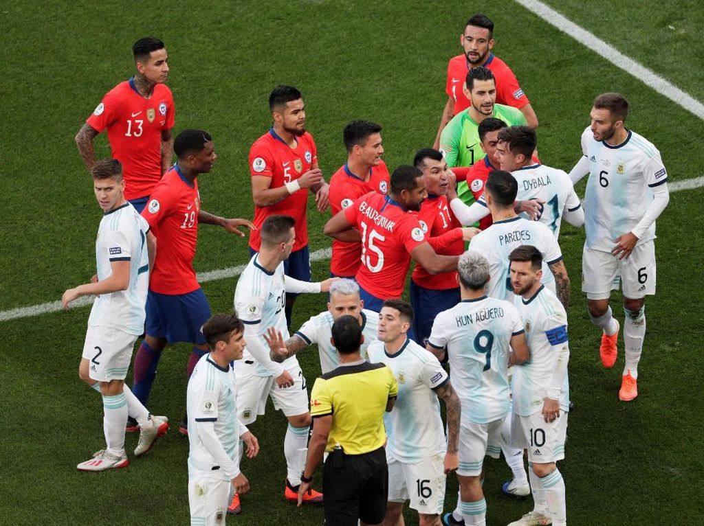 Aguero Minta Argentina Waspadai Chile di Kualifikasi Piala Dunia