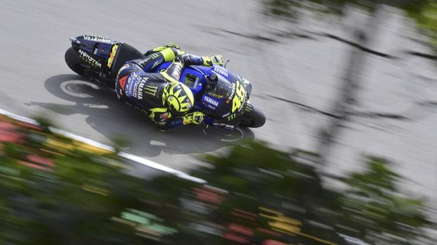 Valentino Rossi semakin melorot. (