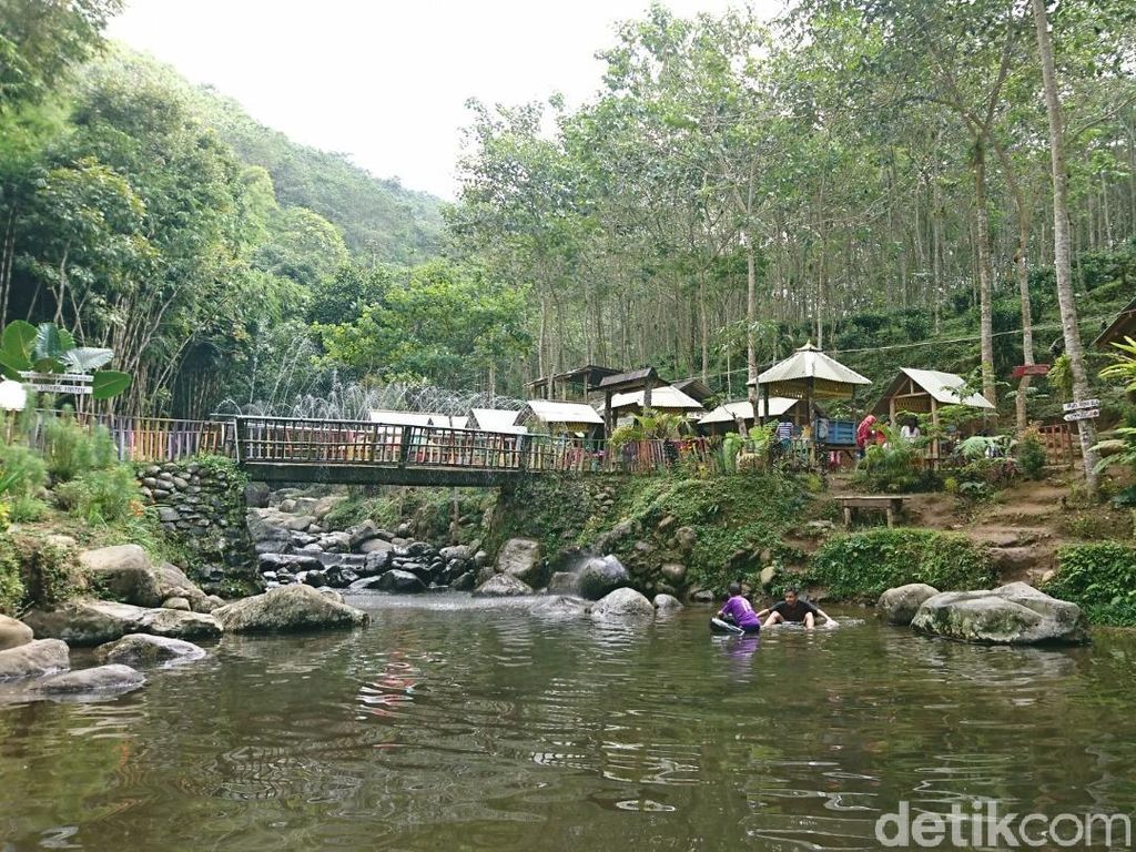 Menikmati Suasana Alam Kedung Minten di Tulungagung Menikmati Suasana Alam Kedung Minten di Tulungagung