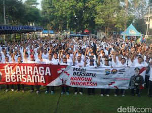 1.500 Warga Kota Kediri Deklarasi Bersatu Membangun Indonesia 1.500 Warga Kota Kediri Deklarasi Bersatu Membangun Indonesia