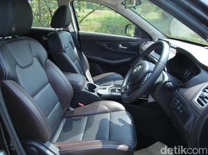 Baru Beli Mobil? Awas Baunya Bahaya, Ini yang Perlu Dilakukan