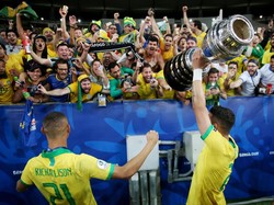 Brasil menjadi juara setelah mengalahkan Peru 3-1 di partai final. REUTERS/Ricardo Moraes.