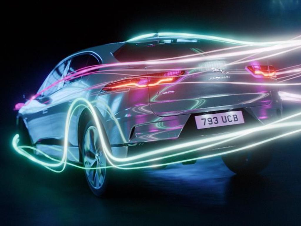 Jaguar Pastikan XJ Bakal Berbekal Listrik Jaguar Pastikan XJ Bakal Berbekal Listrik