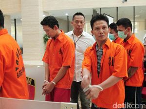 Polisi Gulung Sindikat Penipuan Online Beromzet Miliaran Rupiah