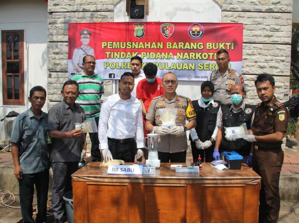 Musnahkan Barang Bukti, Polres Kep Seribu Blender 1,8 Kg Sabu Musnahkan Barang Bukti, Polres Kep Seribu Blender 1,8 Kg Sabu