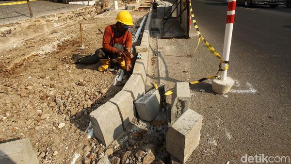 Melihat Perkembangan Revitalisasi Trotoar Kemang
