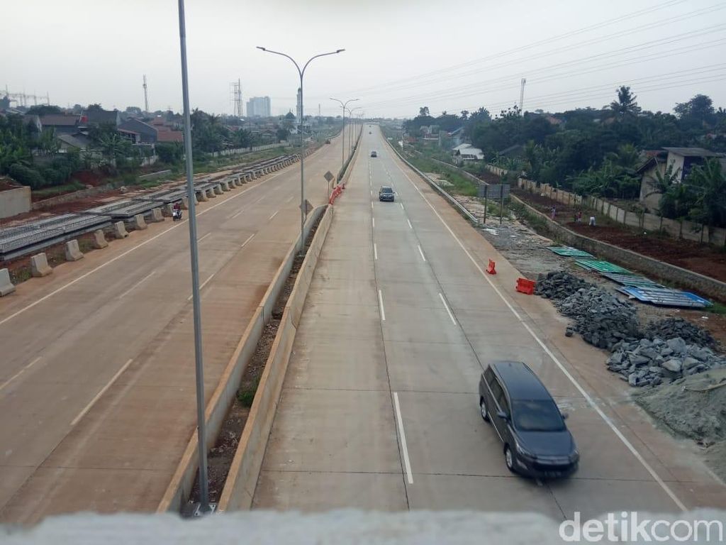 Jalan Brigif Sempit Buat Keluar Tol Desari, Basuki: Masih Temporer Jalan Brigif Sempit Buat Keluar Tol Desari, Basuki: Masih Temporer