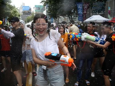 Antusias Warga Korsel Perang Pistol Air Sambut Musim Panas