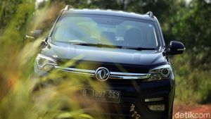DFSK Glory 560 Siap Saingi Toyota Rush
