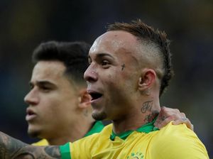 Everton dan Paolo Guerrero Berbagi Gelar Top Skor Copa America Everton dan Paolo Guerrero Berbagi Gelar Top Skor Copa America