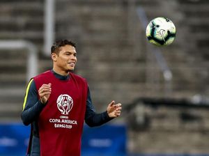 Sindir Messi, Thiago Silva Singgung Comeback Barcelona Lawan PSG