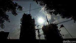 Langit Jakarta Terus Dicakar Gedung Bertingkat